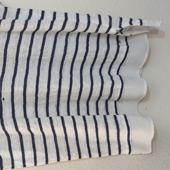 USED TOMMY HILFIGER SHORT SLEEVE STRIPPED HORIZONTAL SHIRT HOLE IN SHIRT SIZE L - Picture 7 of 10